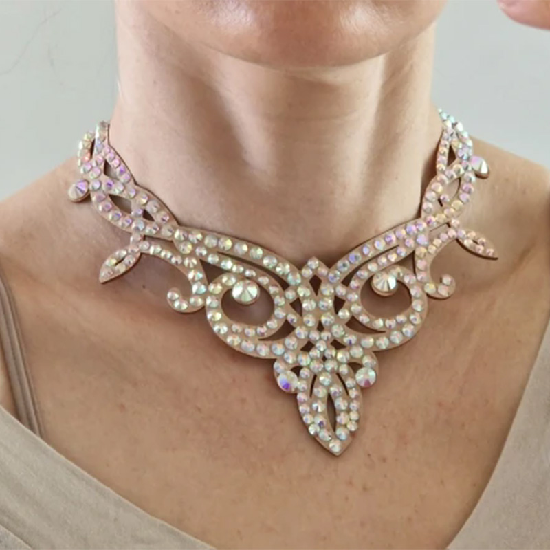 Collier scintillant pour danse - Women Accessories In Egypt avis et prix