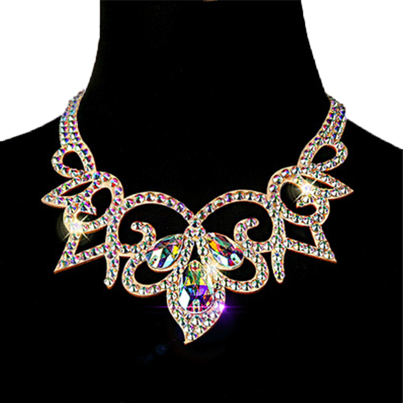 Collier scintillant pour danse - Women Accessories In Egypt avis et prix